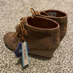 Tom's Kala Suede Wedge Bootie